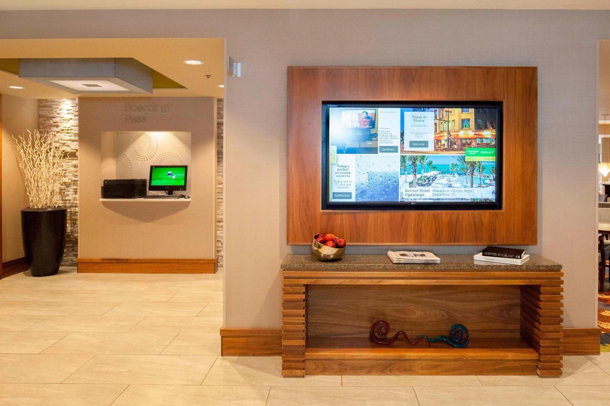 Courtyard By Marriott Ithaca Airport/University Exterior foto