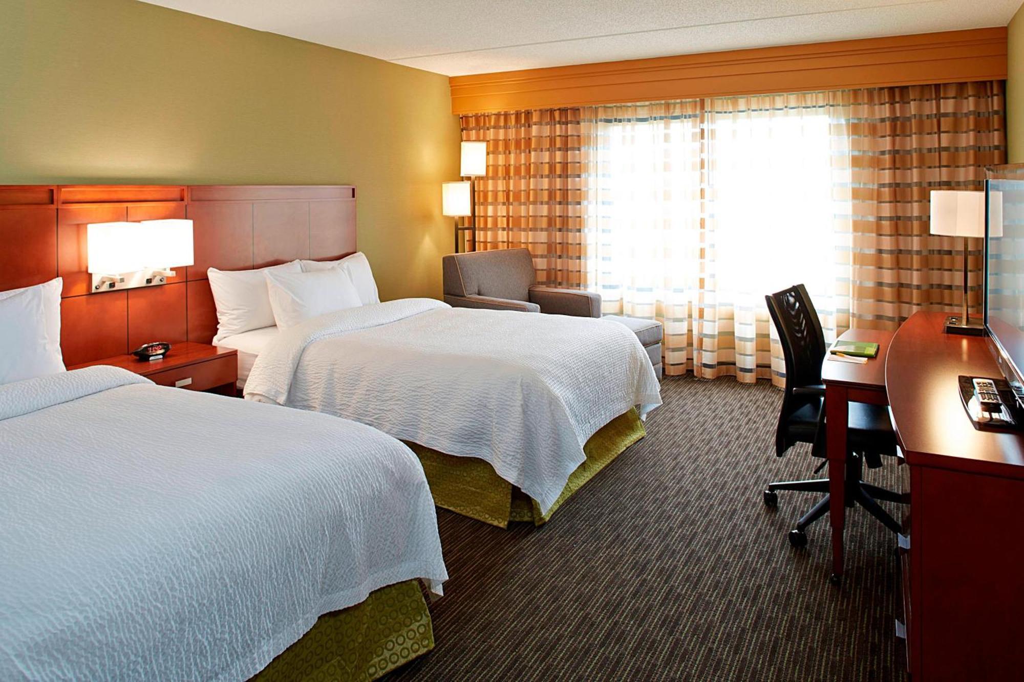 Courtyard By Marriott Ithaca Airport/University Exterior foto