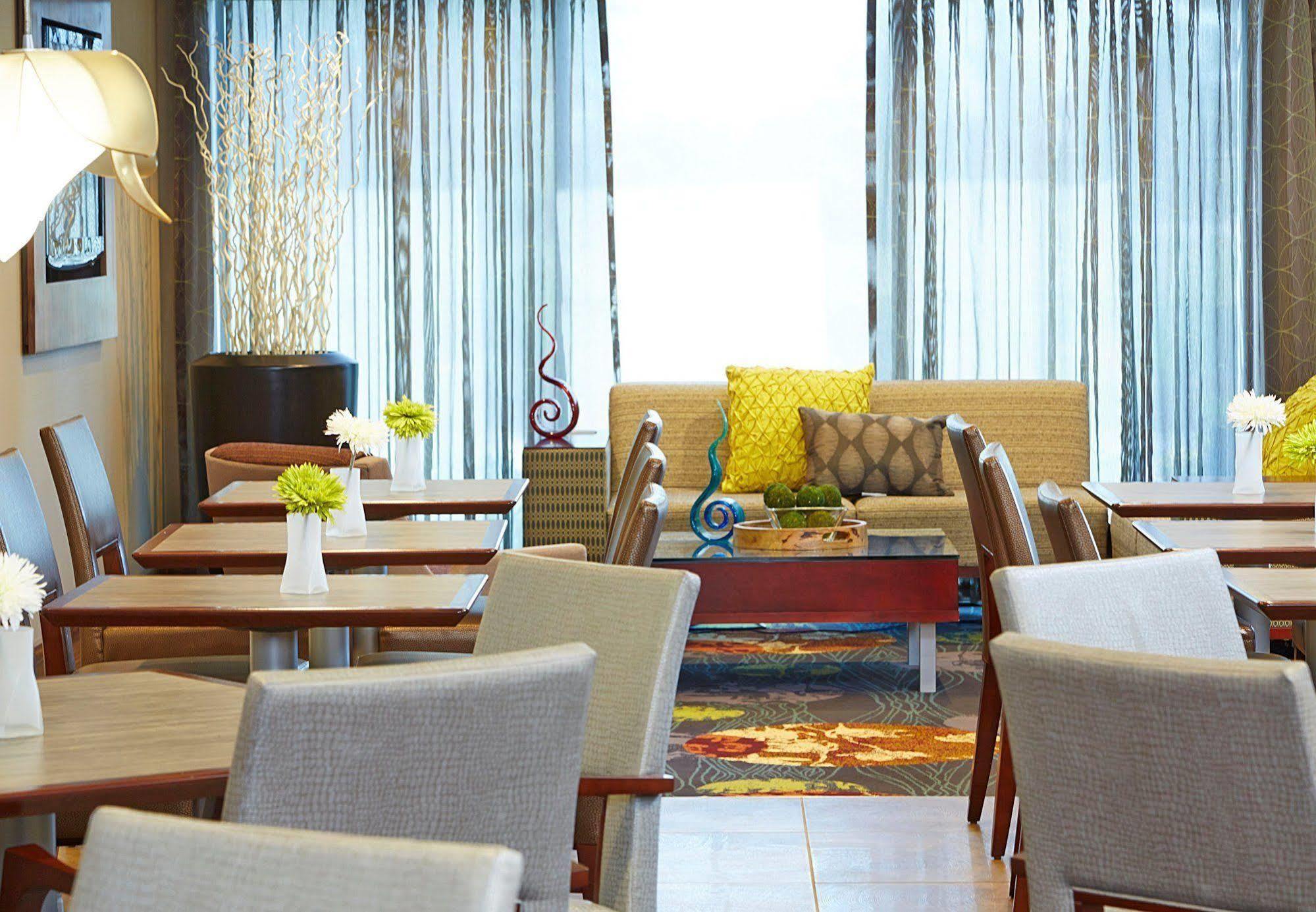 Courtyard By Marriott Ithaca Airport/University Exterior foto